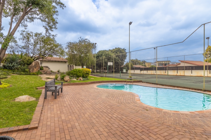 4 Bedroom Property for Sale in Douglasdale Gauteng