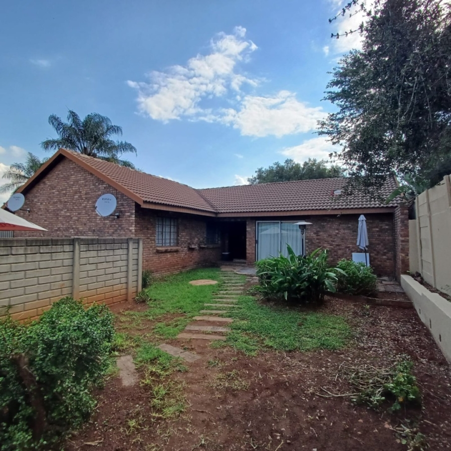 To Let 2 Bedroom Property for Rent in Wonderboom South Gauteng