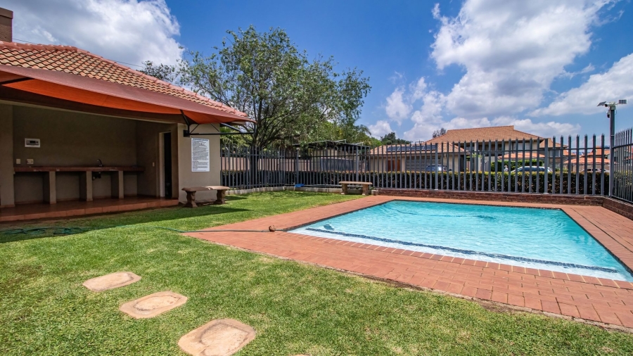 2 Bedroom Property for Sale in Brentwood Gauteng