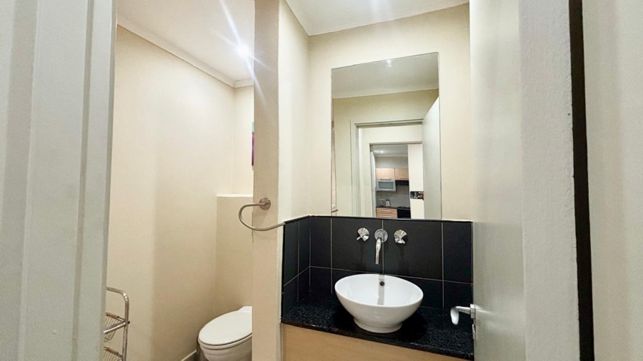 2 Bedroom Property for Sale in Sandown Gauteng