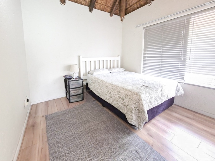 2 Bedroom Property for Sale in Lonehill Gauteng