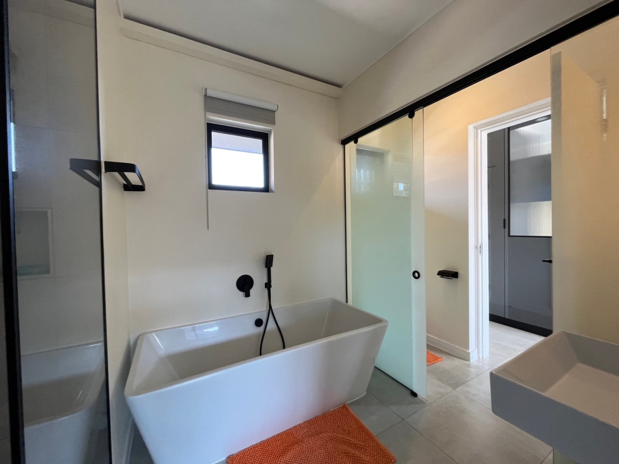 1 Bedroom Property for Sale in Hyde Park Gauteng