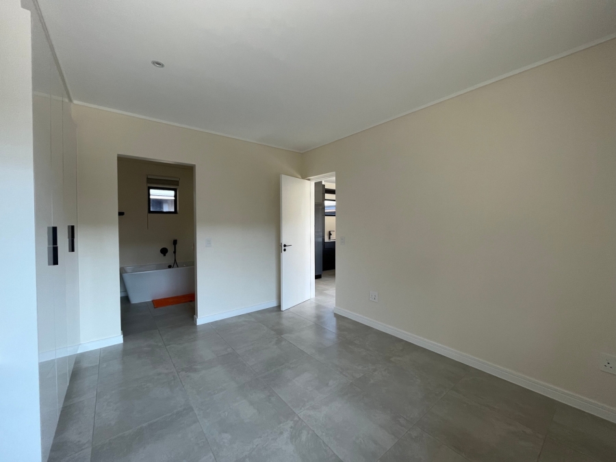 1 Bedroom Property for Sale in Hyde Park Gauteng