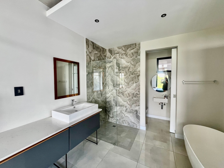 2 Bedroom Property for Sale in Rosebank Gauteng