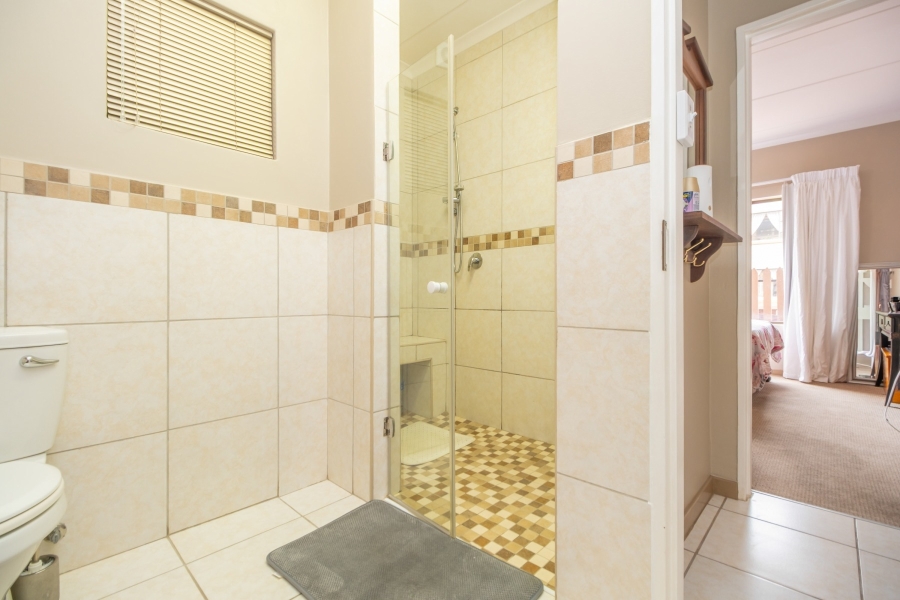 To Let 2 Bedroom Property for Rent in Homes Haven Gauteng