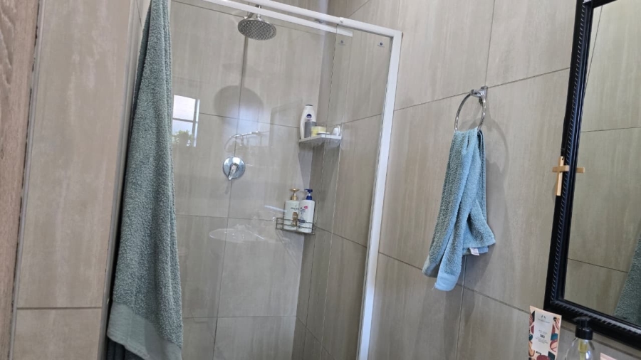 To Let 5 Bedroom Property for Rent in Wierda Park Gauteng