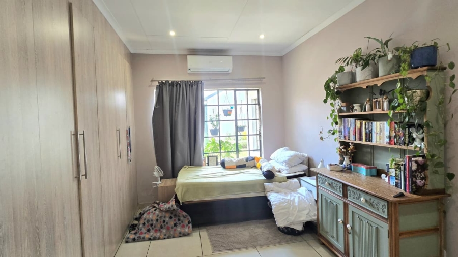 To Let 5 Bedroom Property for Rent in Wierda Park Gauteng