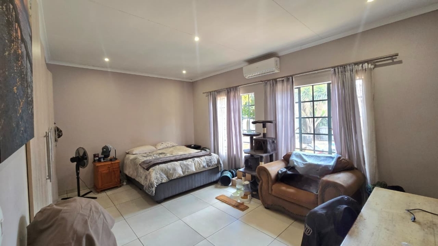 To Let 5 Bedroom Property for Rent in Wierda Park Gauteng