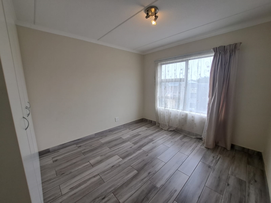 To Let 2 Bedroom Property for Rent in Greenstone Hill Gauteng