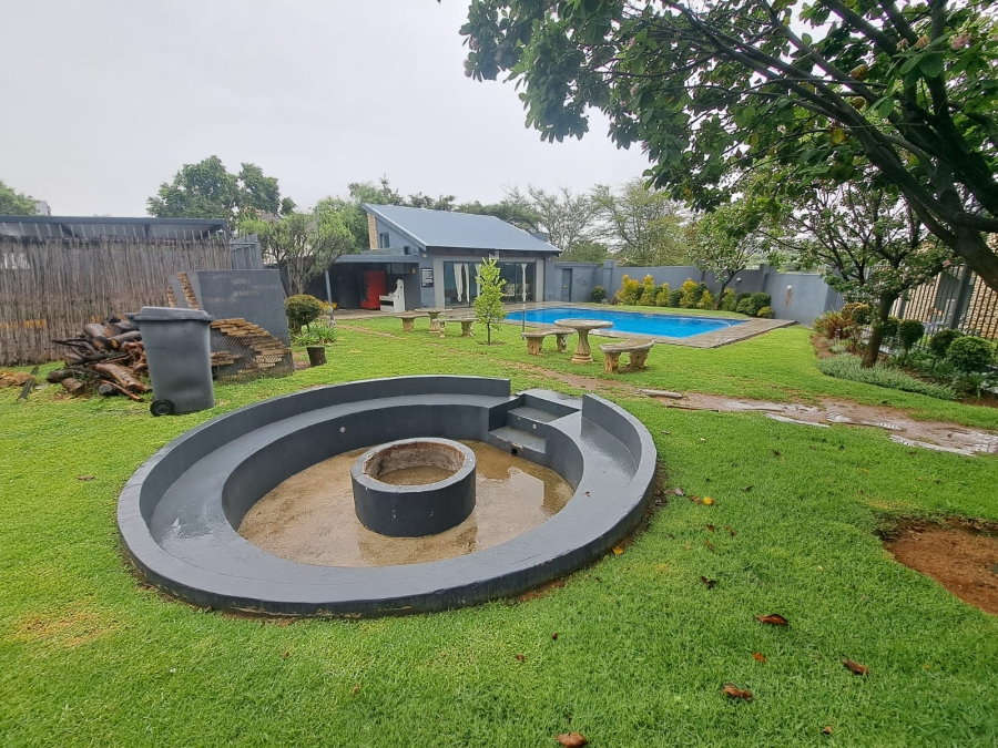 To Let 2 Bedroom Property for Rent in Greenstone Hill Gauteng