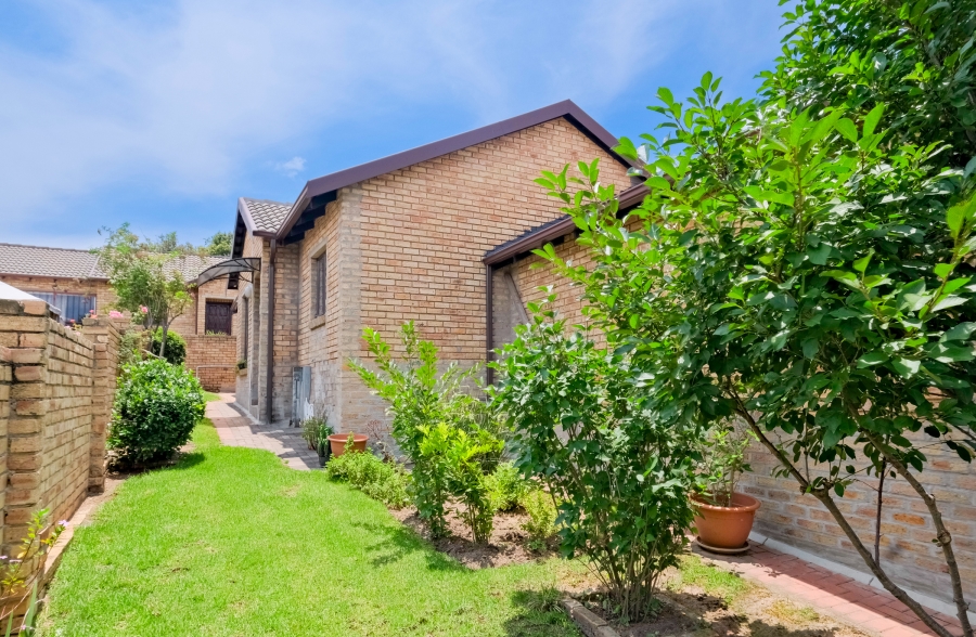3 Bedroom Property for Sale in Noordhang Gauteng