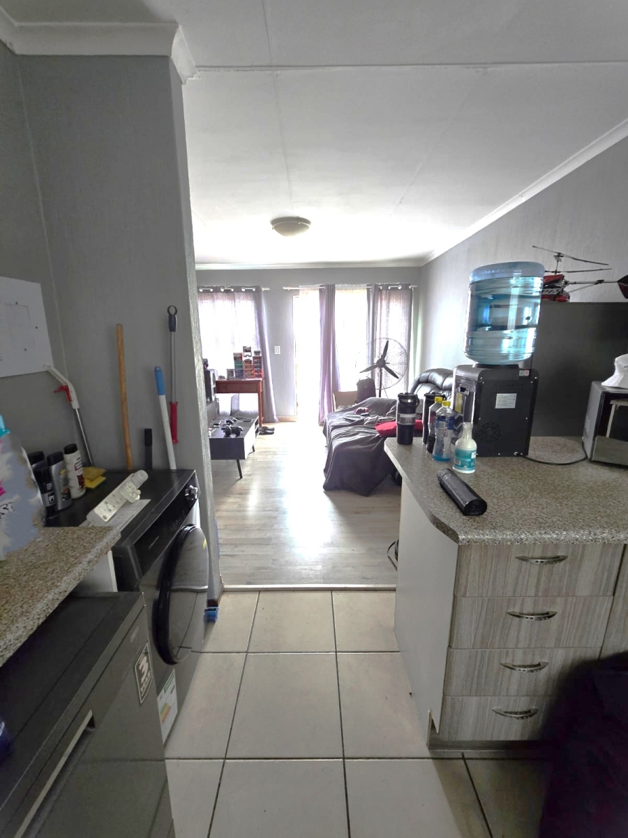 2 Bedroom Property for Sale in Amorosa Gauteng