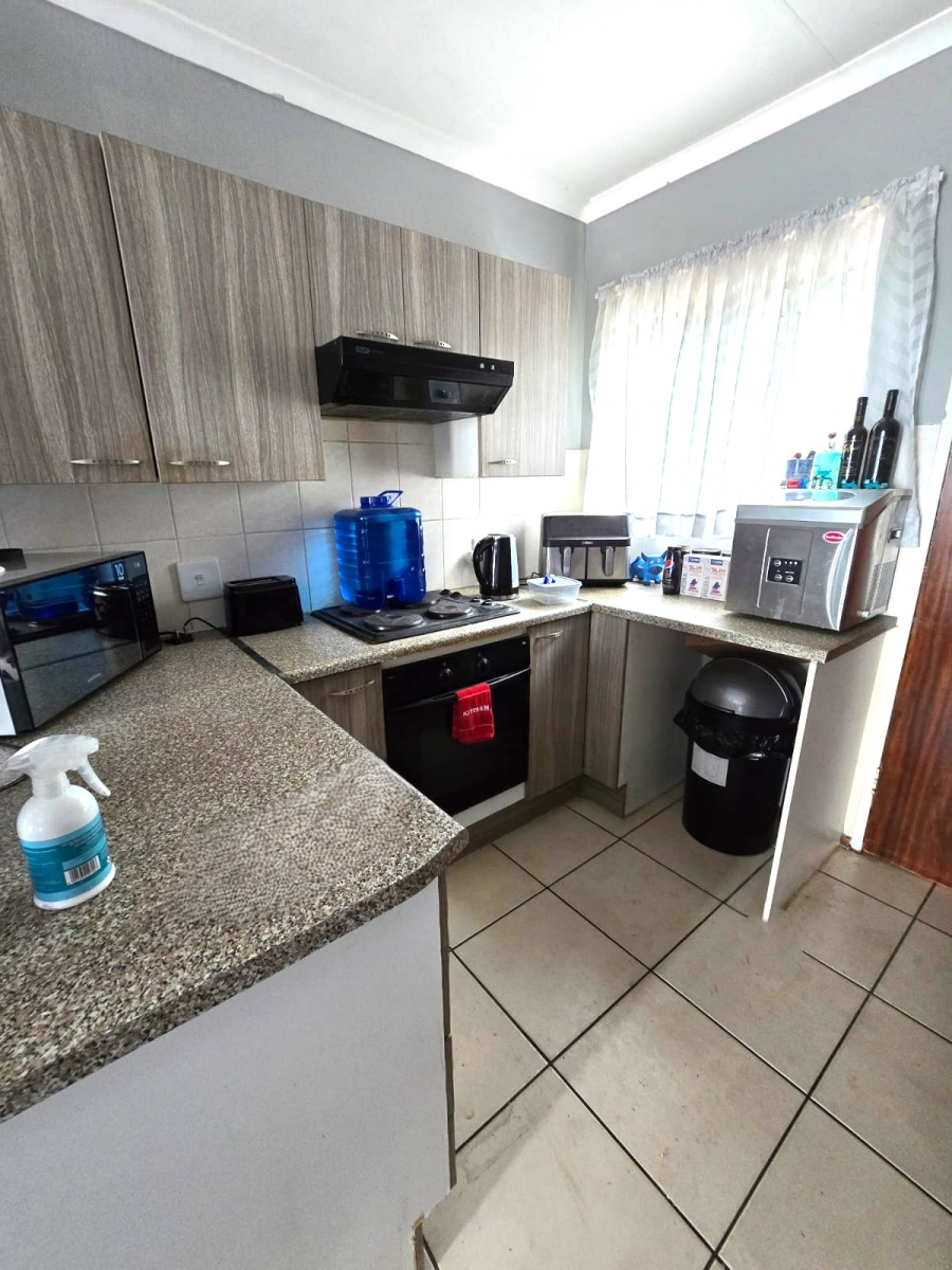 2 Bedroom Property for Sale in Amorosa Gauteng
