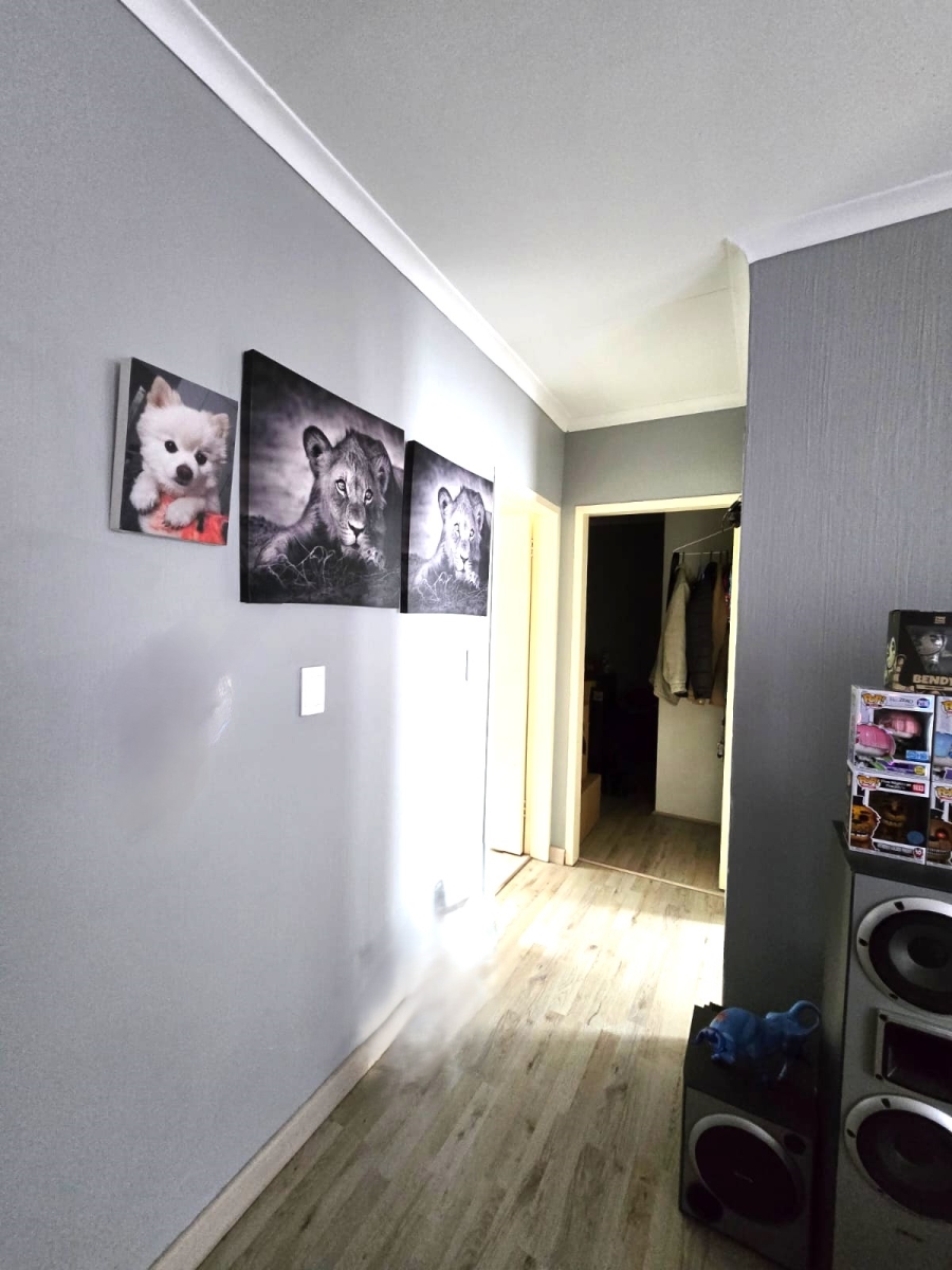 2 Bedroom Property for Sale in Amorosa Gauteng