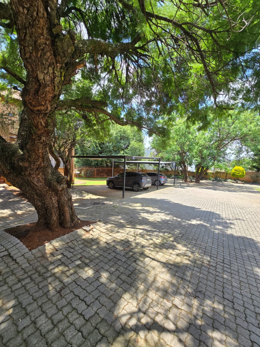 2 Bedroom Property for Sale in Amorosa Gauteng