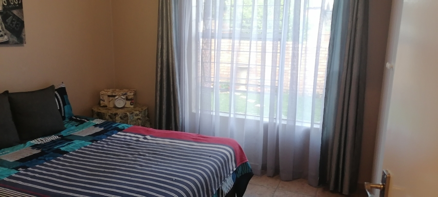 2 Bedroom Property for Sale in Honeydew Gauteng
