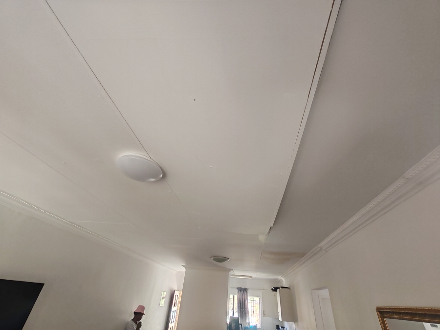 2 Bedroom Property for Sale in Allens Nek Gauteng