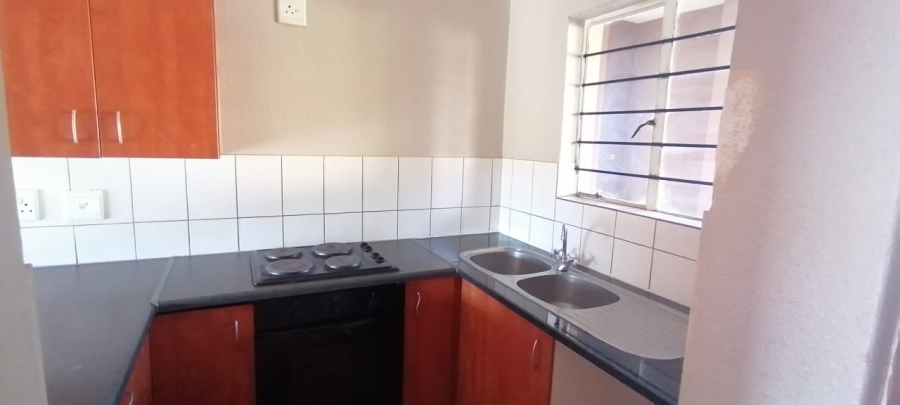2 Bedroom Property for Sale in Willowbrook Gauteng
