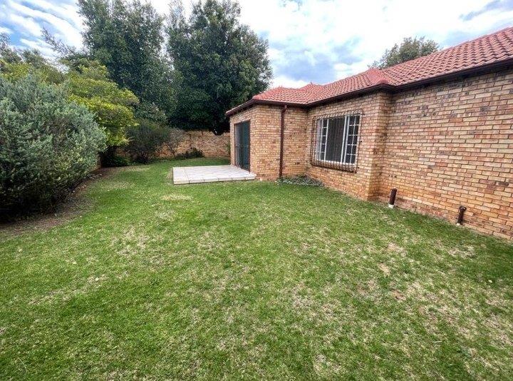 3 Bedroom Property for Sale in Honeydew Ridge Gauteng