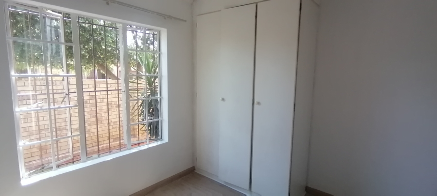 3 Bedroom Property for Sale in Honeydew Ridge Gauteng