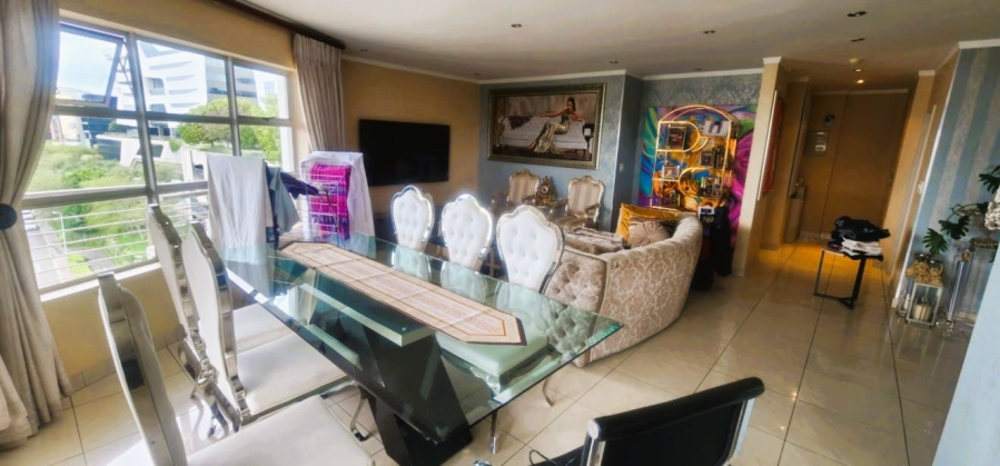 2 Bedroom Property for Sale in Sandhurst Gauteng