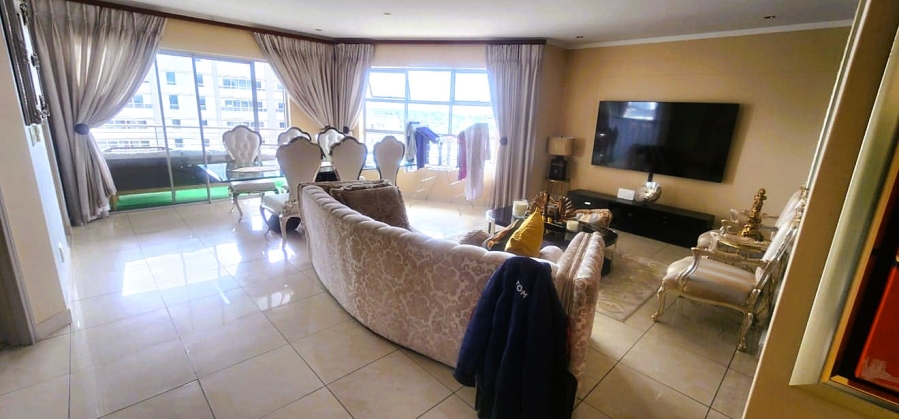 2 Bedroom Property for Sale in Sandhurst Gauteng