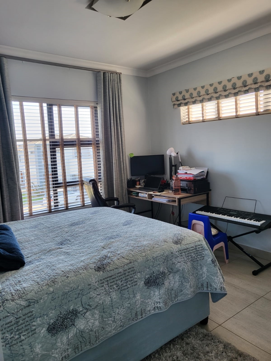 To Let 3 Bedroom Property for Rent in Rua Vista Gauteng
