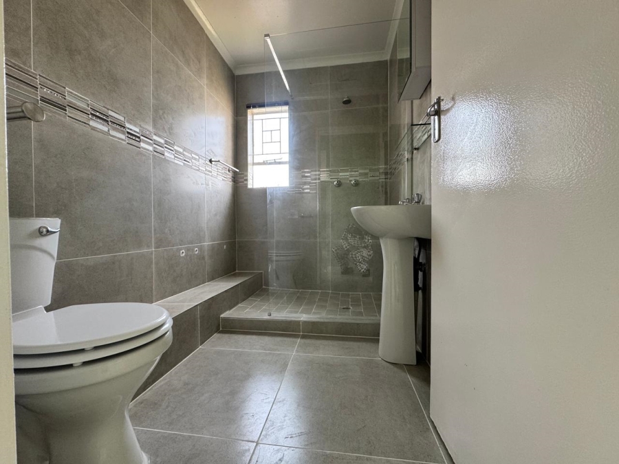 To Let 2 Bedroom Property for Rent in Arundo Estate Gauteng