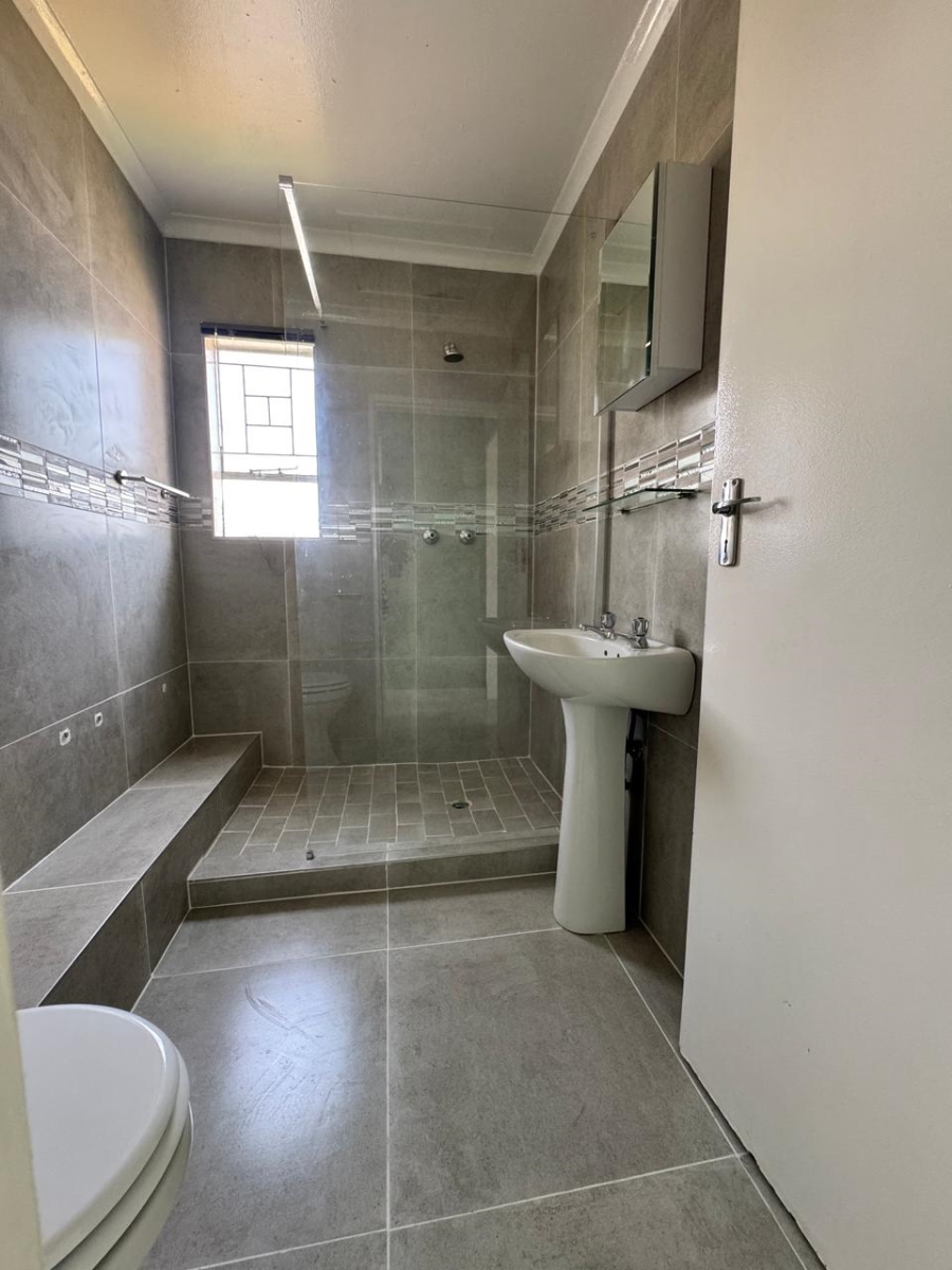 To Let 2 Bedroom Property for Rent in Arundo Estate Gauteng