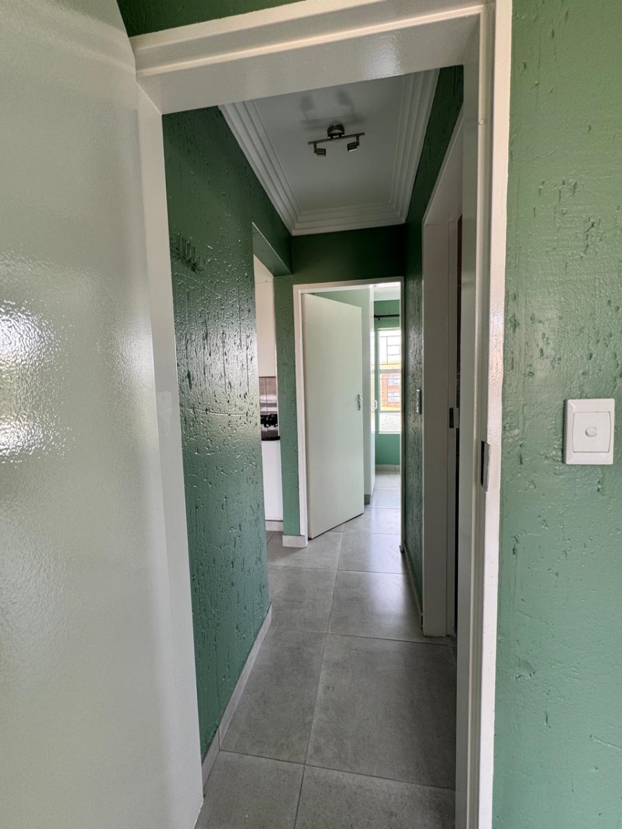 To Let 2 Bedroom Property for Rent in Arundo Estate Gauteng