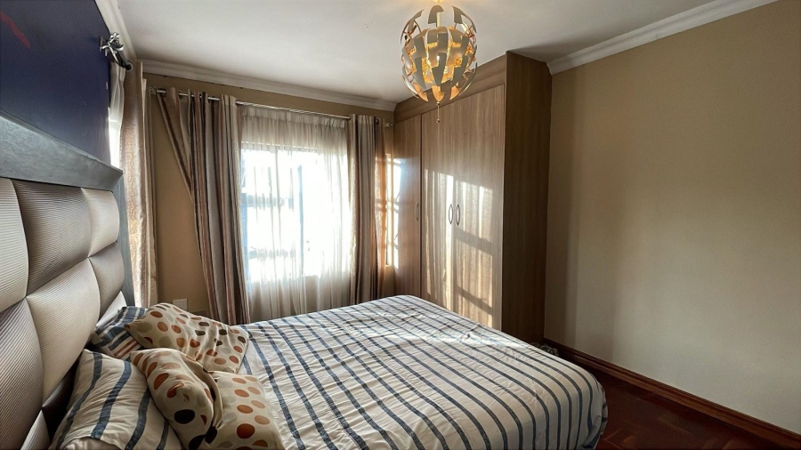 To Let 6 Bedroom Property for Rent in Monavoni Gauteng