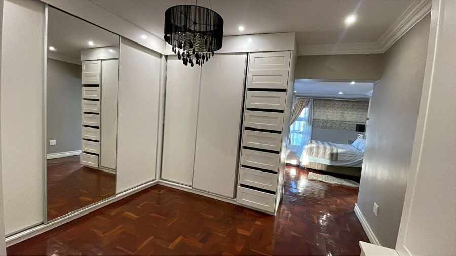 To Let 6 Bedroom Property for Rent in Monavoni Gauteng