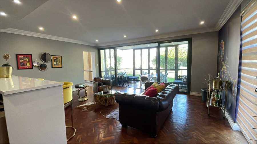 To Let 6 Bedroom Property for Rent in Monavoni Gauteng