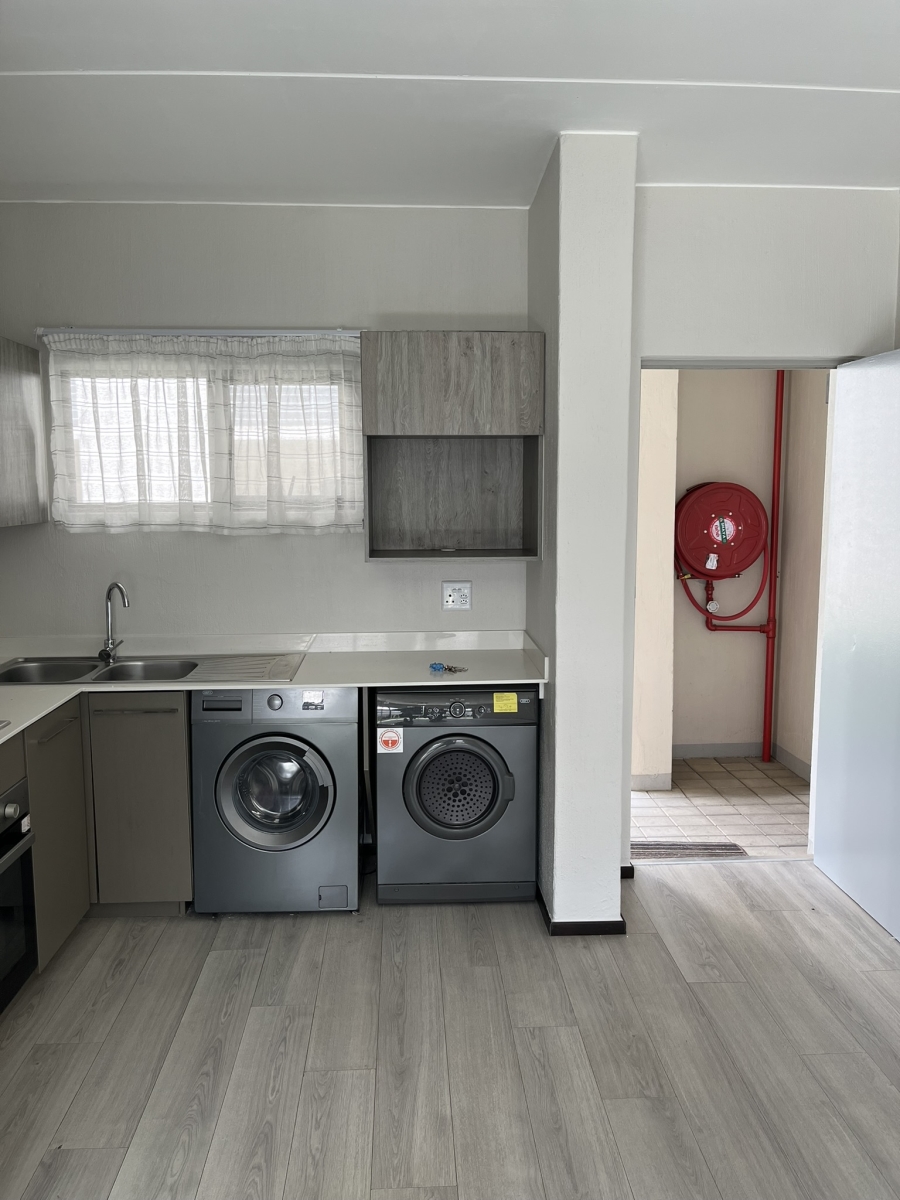 2 Bedroom Property for Sale in Broadacres Gauteng