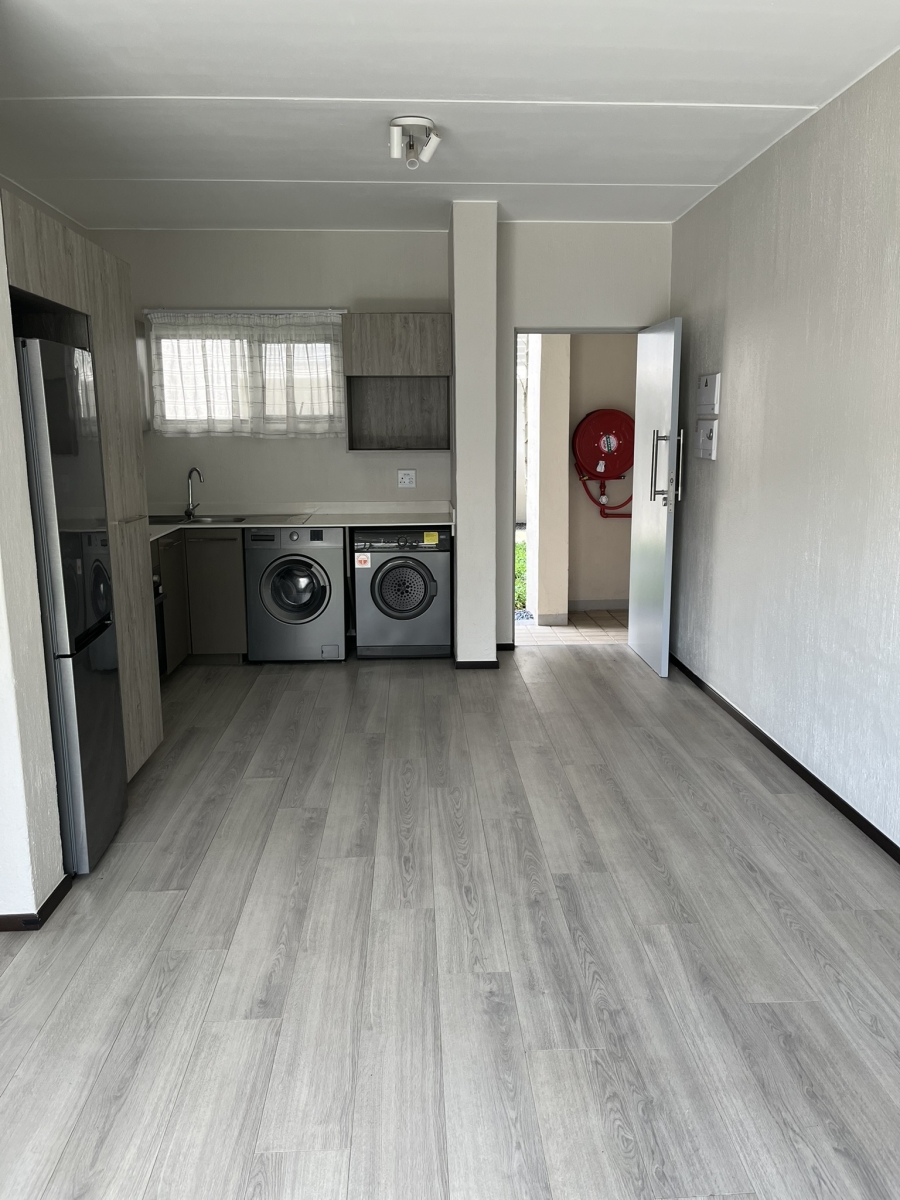 2 Bedroom Property for Sale in Broadacres Gauteng
