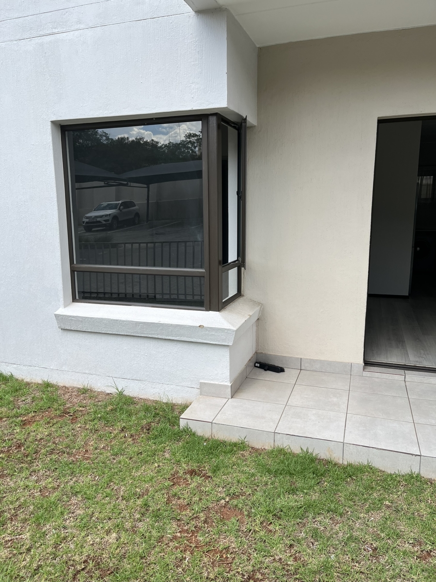 2 Bedroom Property for Sale in Broadacres Gauteng