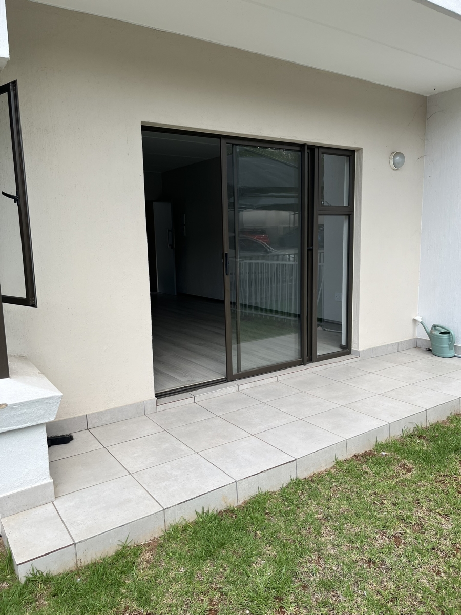 2 Bedroom Property for Sale in Broadacres Gauteng