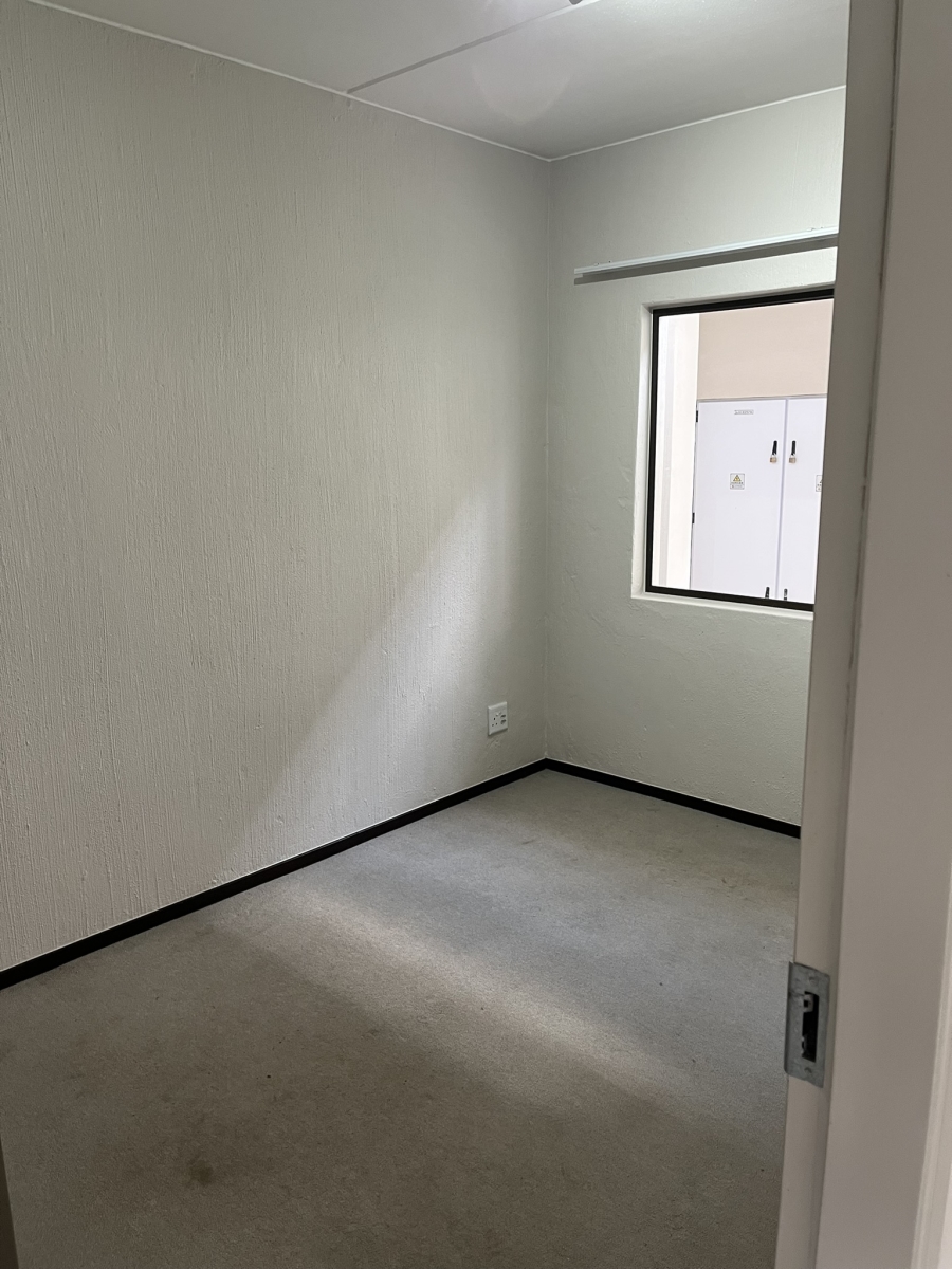 2 Bedroom Property for Sale in Broadacres Gauteng