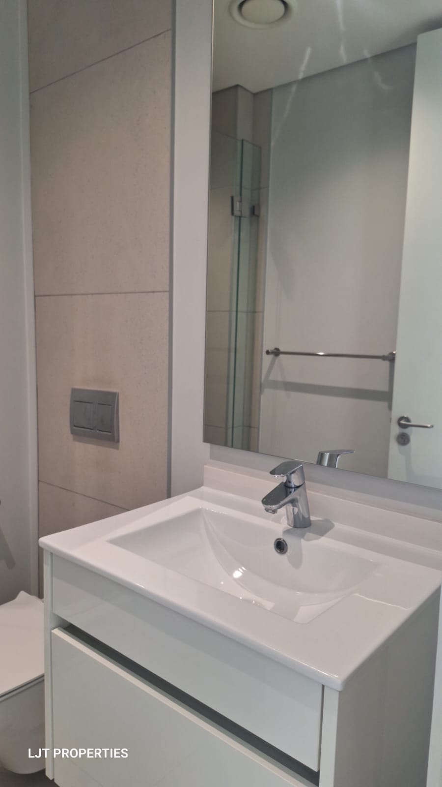 To Let 2 Bedroom Property for Rent in Waterfall Gauteng