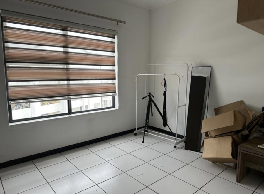 To Let 2 Bedroom Property for Rent in Greenstone Hill Gauteng