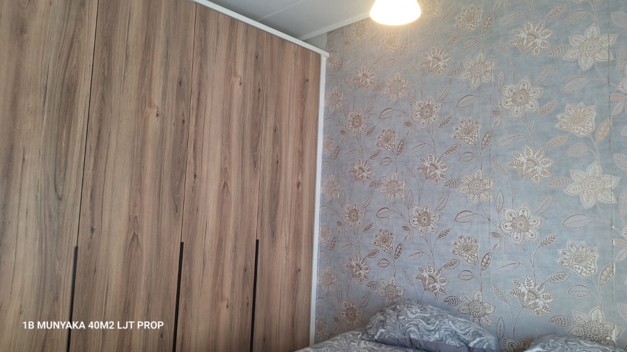 To Let 1 Bedroom Property for Rent in Waterfall Gauteng