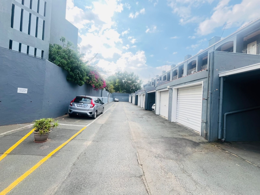 To Let 2 Bedroom Property for Rent in Blackheath Gauteng