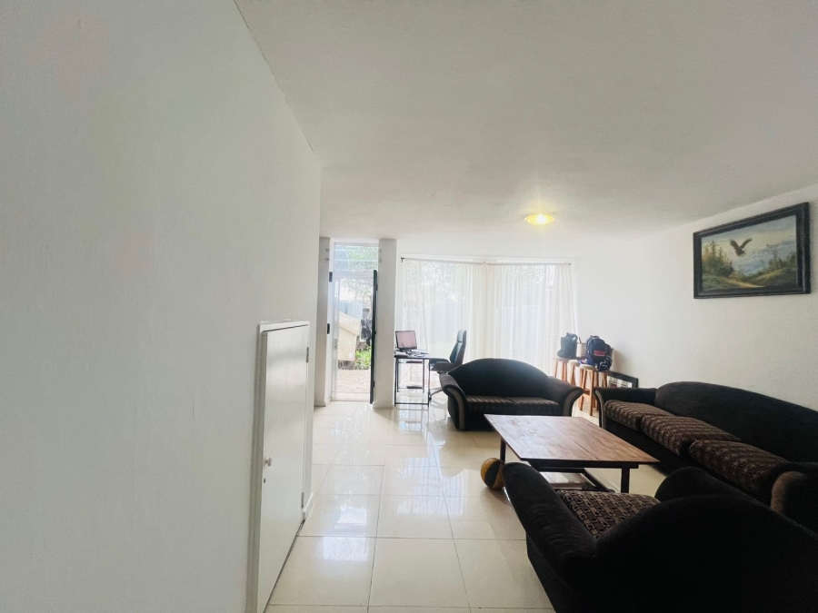 To Let 2 Bedroom Property for Rent in Blackheath Gauteng