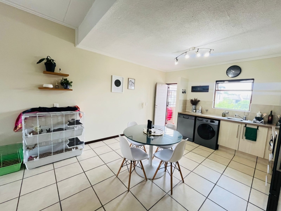 2 Bedroom Property for Sale in Beverley Gauteng