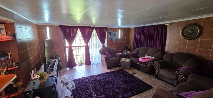 4 Bedroom Property for Sale in Hillshaven Gauteng