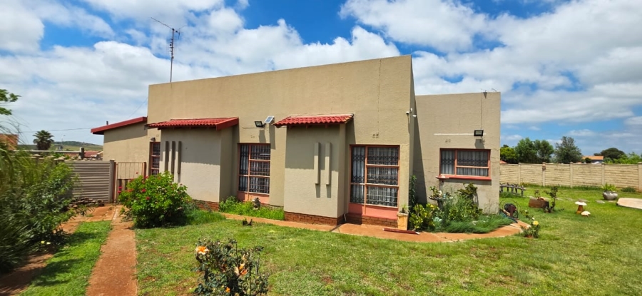 4 Bedroom Property for Sale in Hillshaven Gauteng