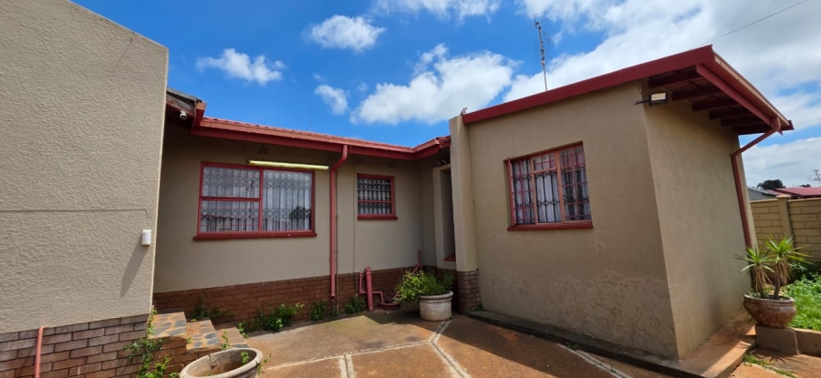 4 Bedroom Property for Sale in Hillshaven Gauteng