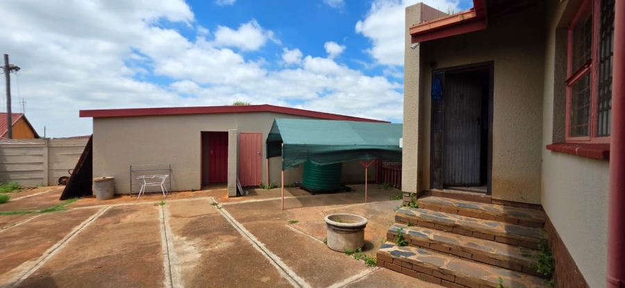 4 Bedroom Property for Sale in Hillshaven Gauteng
