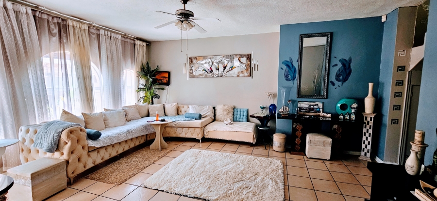 3 Bedroom Property for Sale in Three Rivers Proper Gauteng