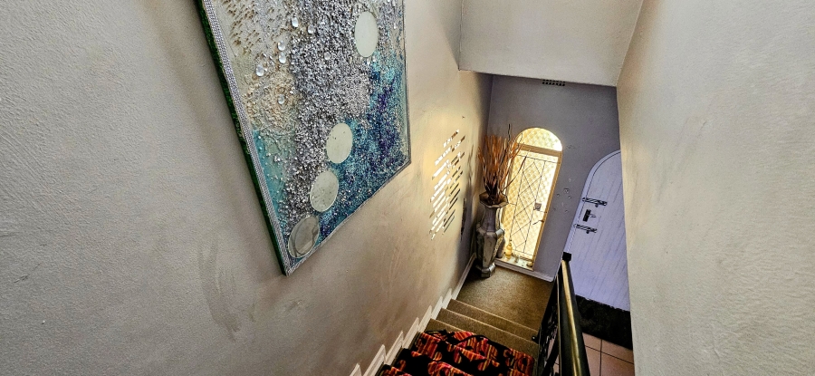 3 Bedroom Property for Sale in Three Rivers Proper Gauteng